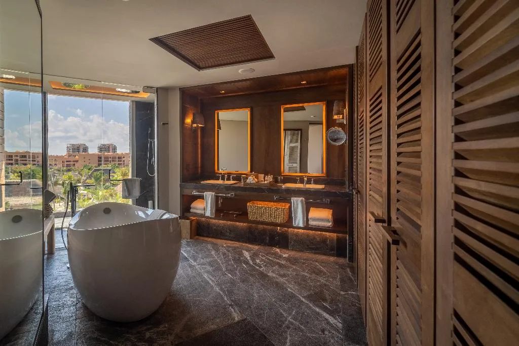 SUITE DELUXE OCEAN FRONT Room, Impression Moxché by Secrets, Cancun Area