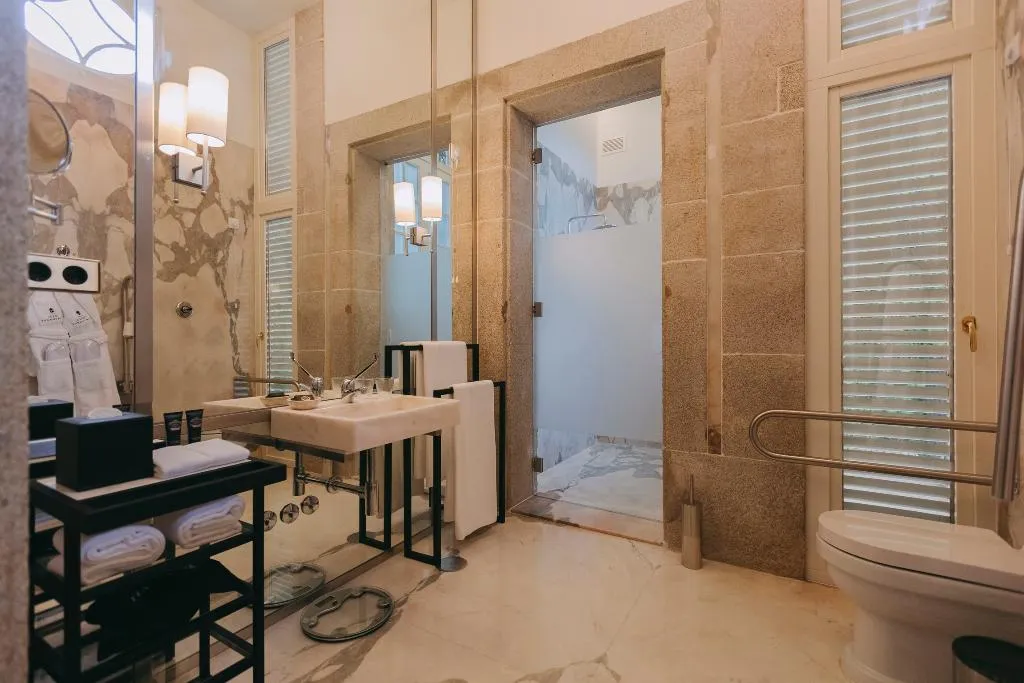 Double or Twin DELUXE EXECUTIVE Room, Torel Palace Porto, Porto