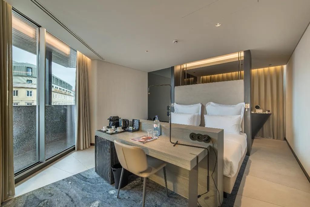 DOUBLE DELUXE Room, Porto Royal Bridges Hotel, Porto