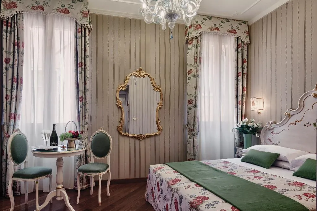 DOUBLE STANDARD Room, Antica Locanda Al Gambero, Venice