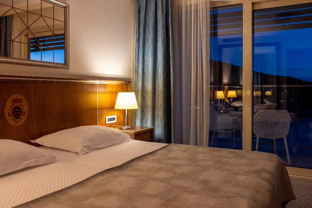 SUITE DELUXE SEA VIEW Room, Hotel More, Dubrovnik