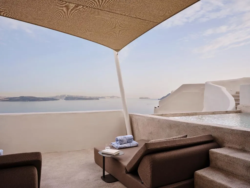 SUITE TWO BEDROOMS WITH PRIVATE POOL Room, Andronis Boutique, Santorini