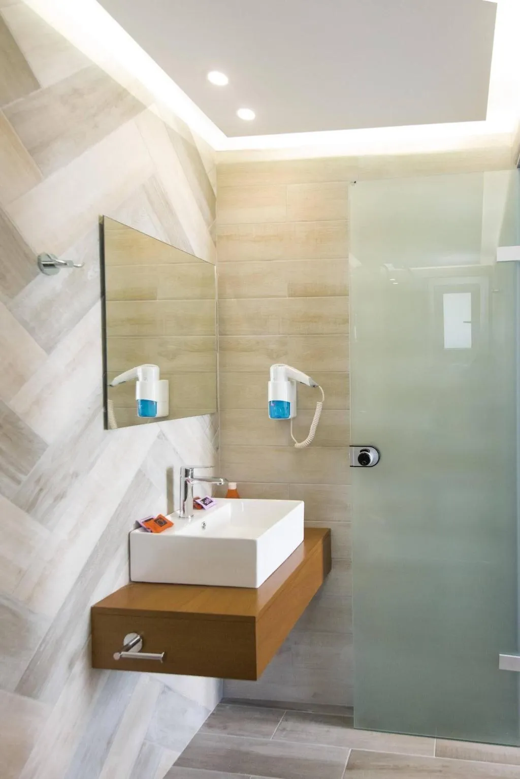 Room, Ria, Crete