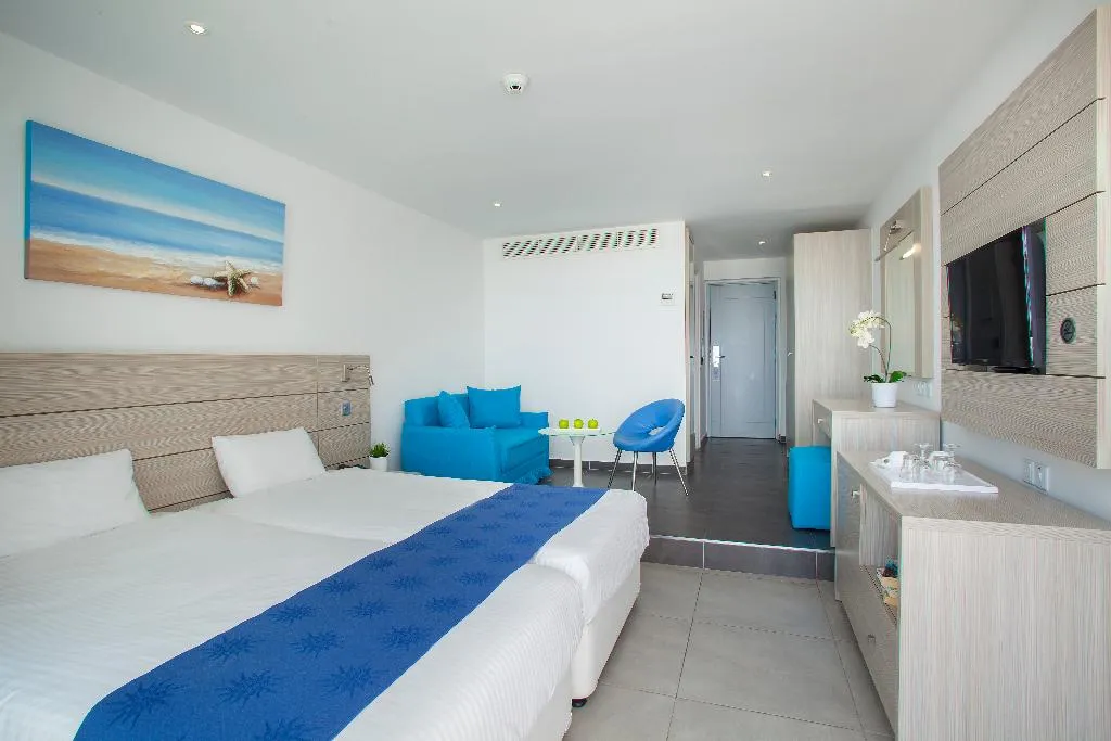 JUNIOR SUITE POOL VIEW Room, Limanaki Beach, Cyprus