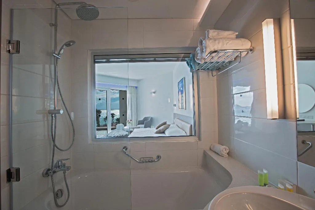 SUITE STANDARD Room, Vassos Nissi Plage Hotel & Spa, Cyprus