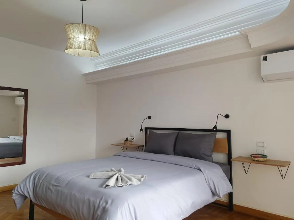 SINGLE WITH SHARED BATHROOM Room, Pyramids Nights Hostel, Cairo
