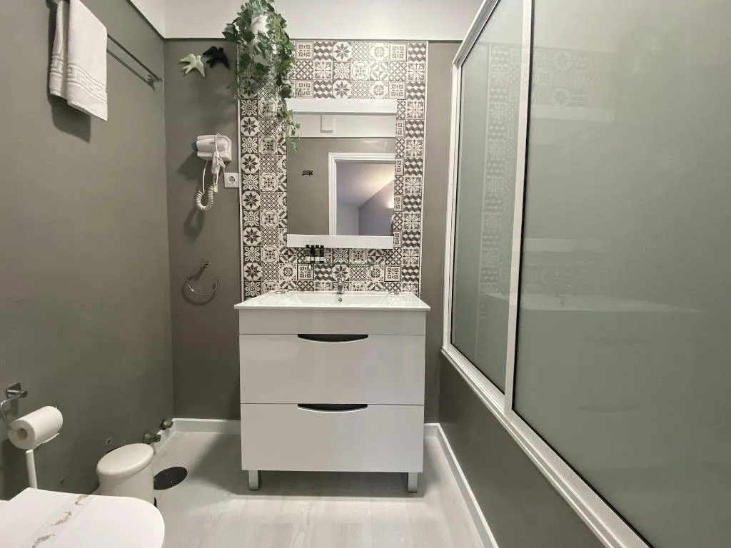 Room, Residencial Triunfo, Porto