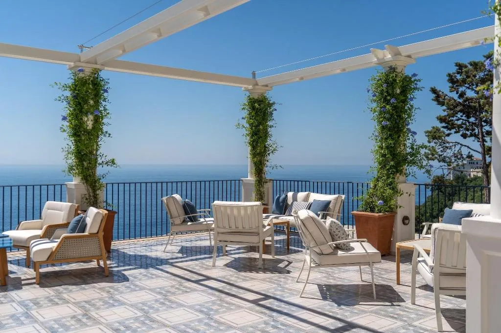 Room, Borgo Santandrea, Naples