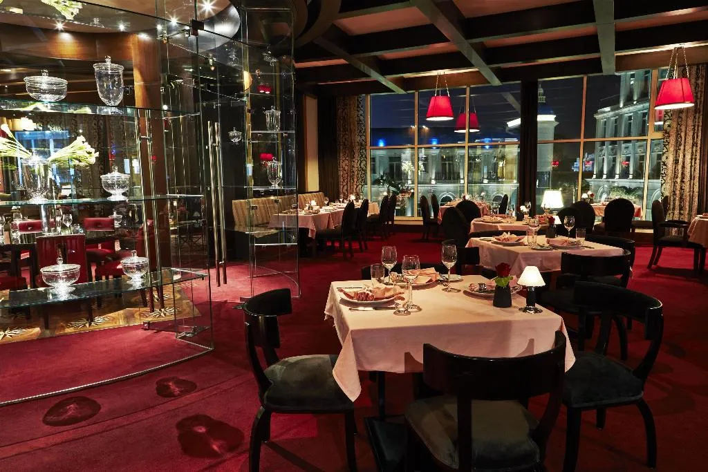 Restaurant, Kempinski Palace Cairo, Cairo