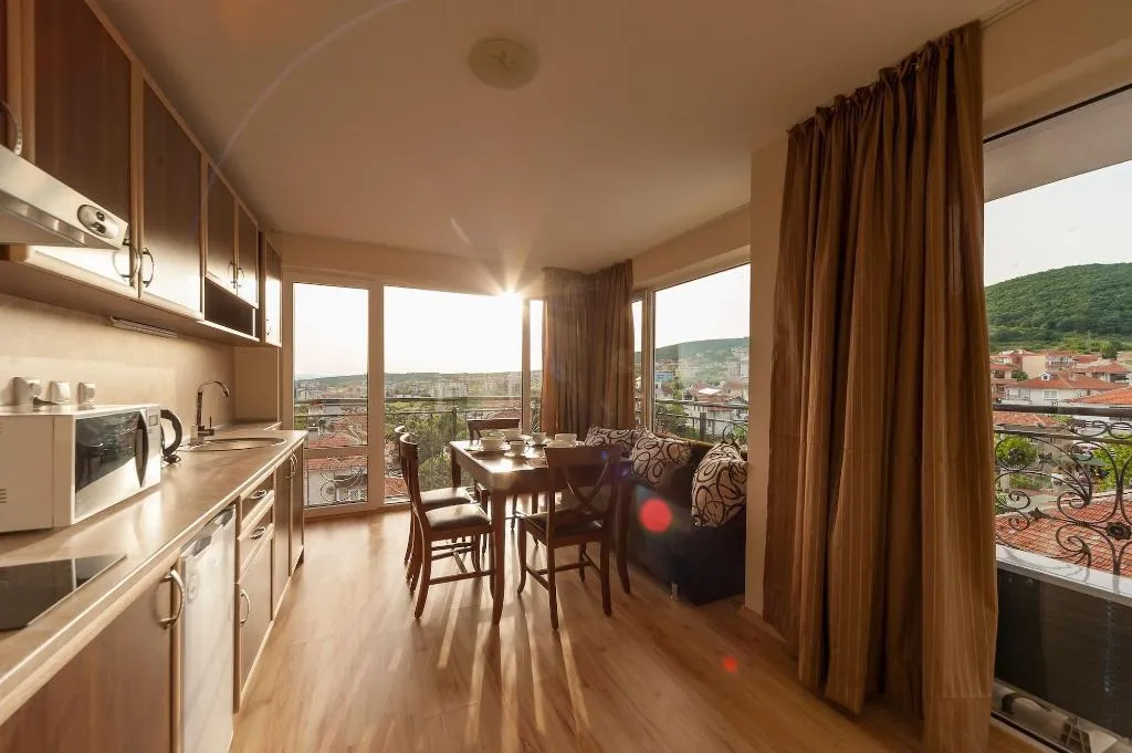 Room, Roel Residence Apartments, Bourgas