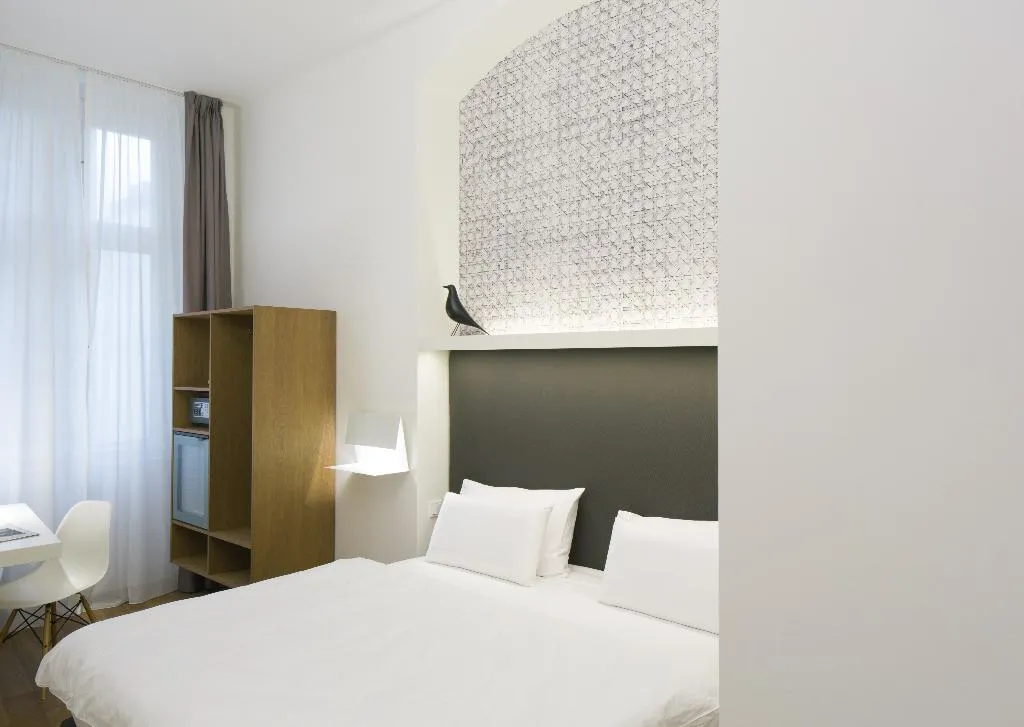 DOUBLE STANDARD Room, Golden Crown, Prague
