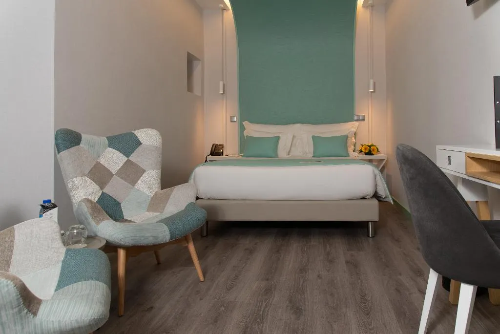 Double or Twin SUPERIOR Room, Be Poet Baixa Hotel, Lisbon