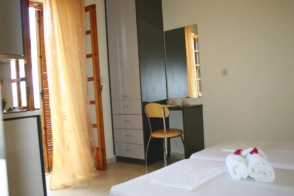 Room, Nikas Rooms & Apartments, Kalamata