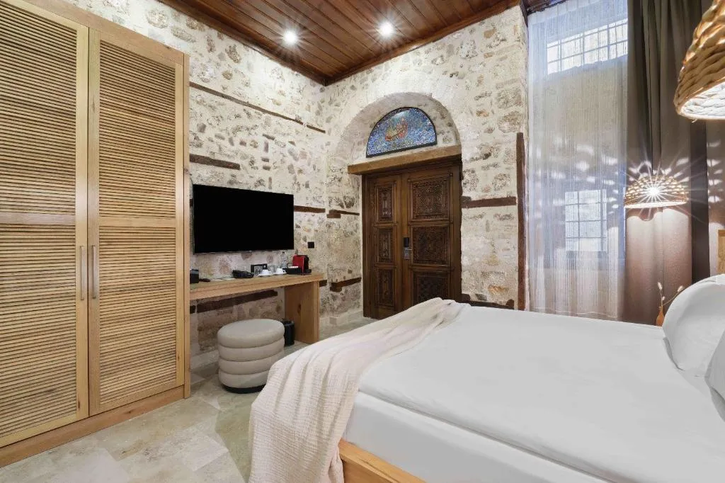 Room DELUXE CITY VIEW Room, Belmondo Suites Old Town Antalya, Antalya