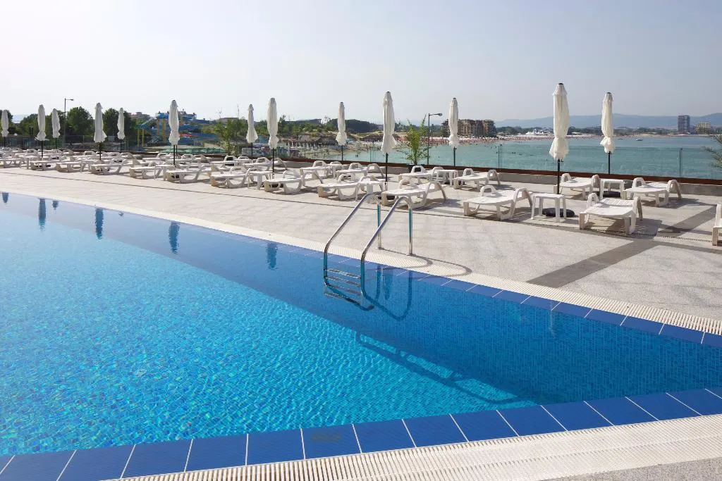 Pool, Paradiso Dreams, Bourgas