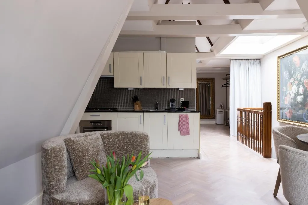 APARTMENT STANDARD Room, Amsterdam Canal Suites, Amsterdam