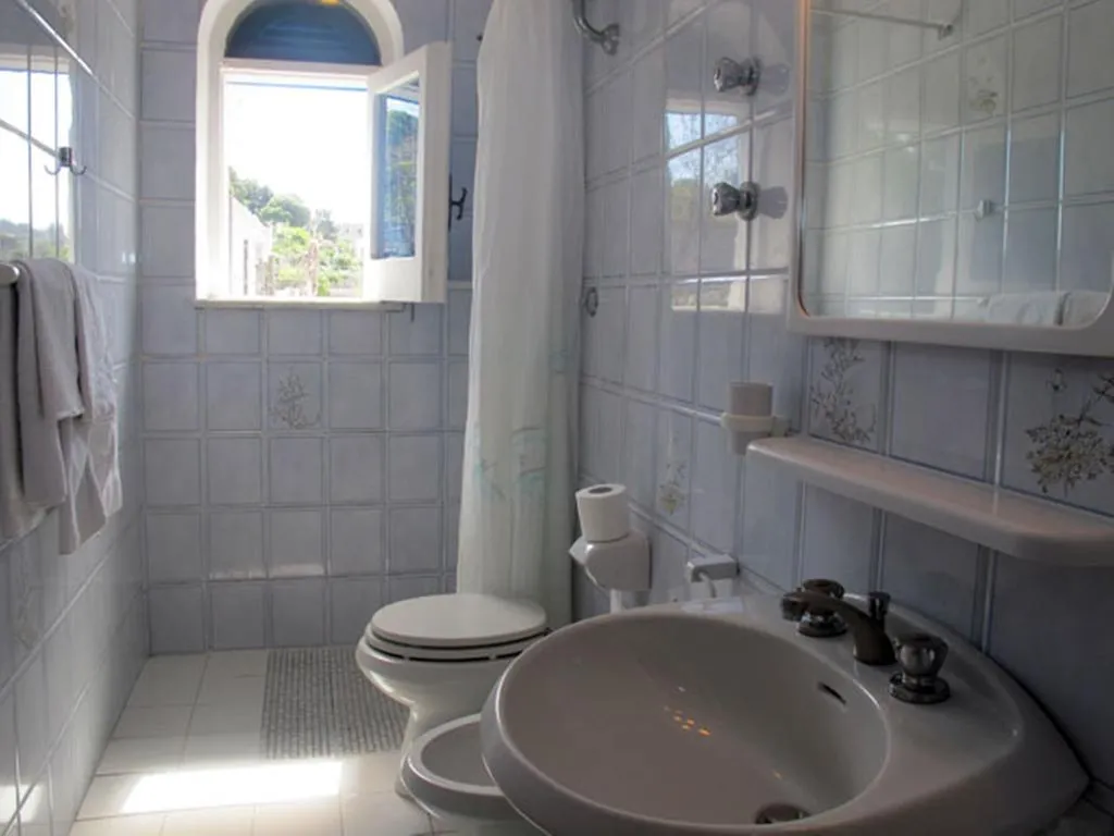 APARTMENT STANDARD Room, Residence Villa Marinù, Naples