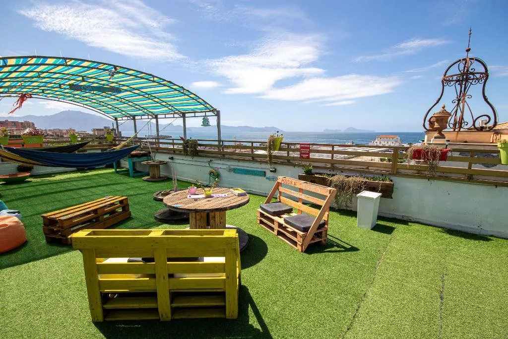 General view, Eco Hostel Floreale, Naples