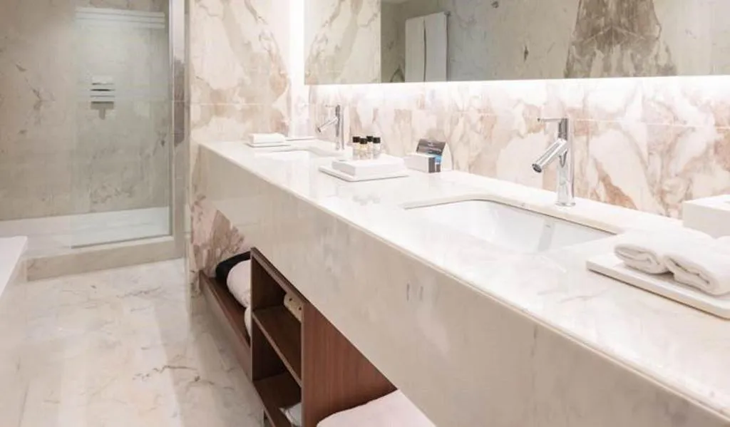 SUITE PRESTIGE Room, InterContinental Lisbon, Lisbon