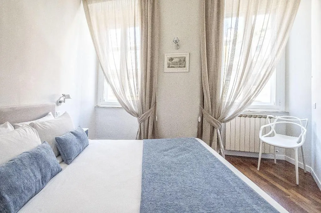 Room, Little Queen Relais, Rome