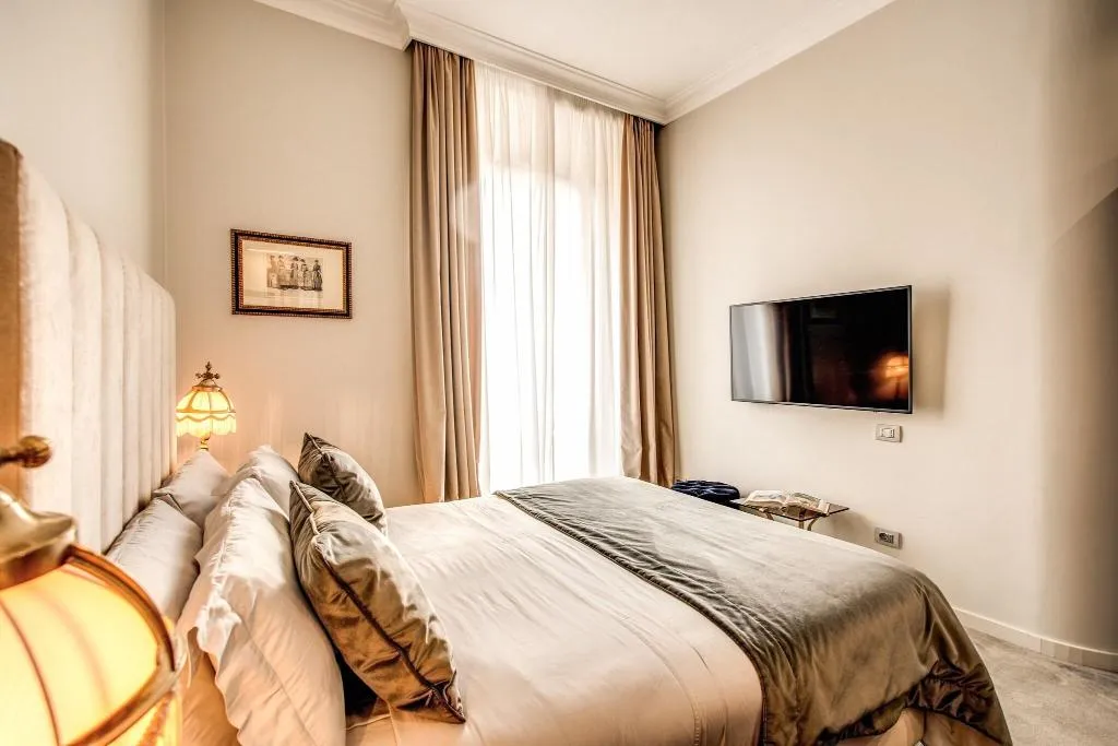 DOUBLE SUPERIOR QUEEN BED Room, Martius Private Suites Hotel, Rome