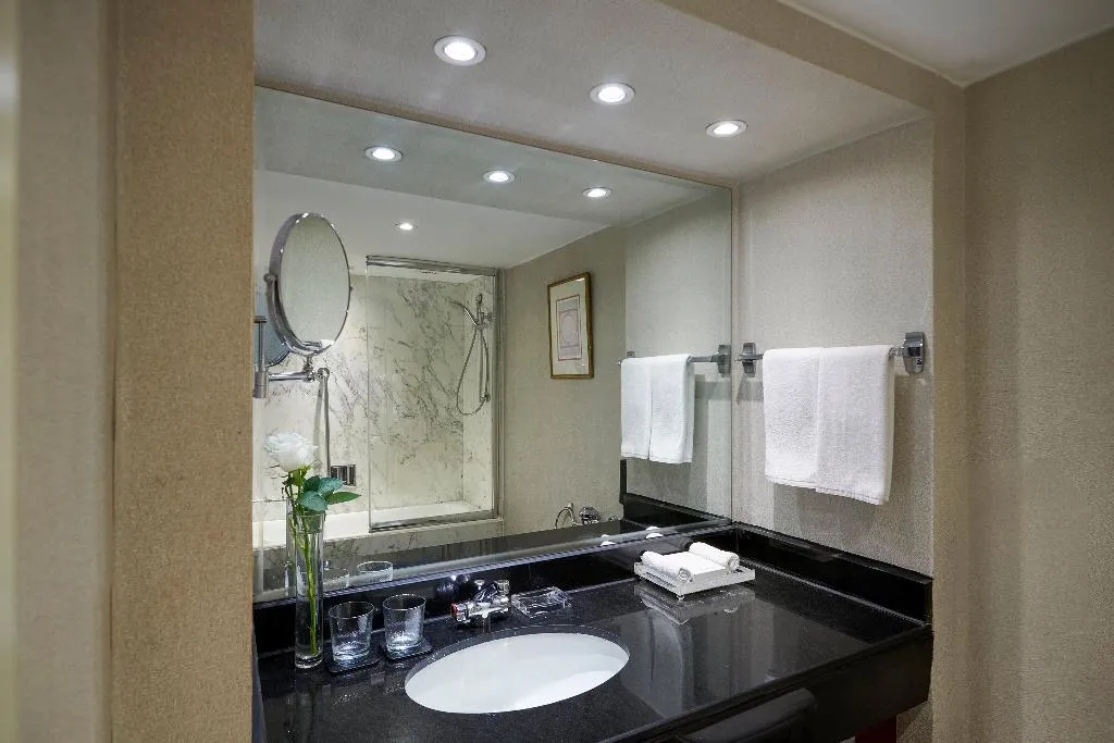 Room CLASSIC Room, Semiramis InterContinental Cairo, Cairo