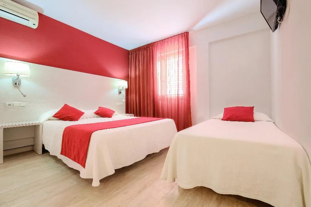 TRIPLE STANDARD Room, Azuline Hostal Marino, Ibiza