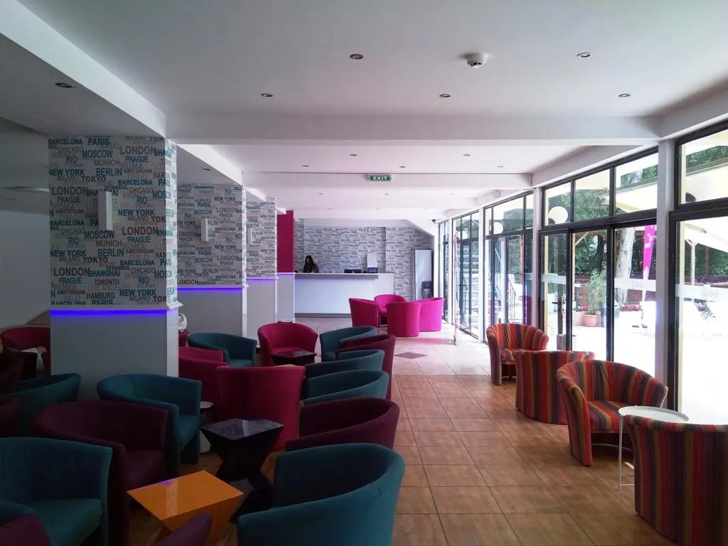 Lobby, Tintyava, Varna