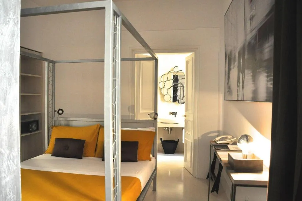 Room, Piazza Di Spagna 9, Rome