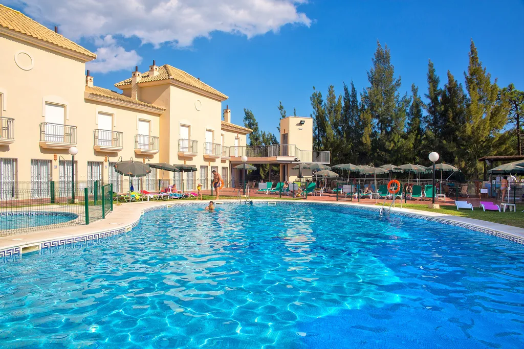 Pool, Interpass Golf Playa Country Club, Costa De La Luz