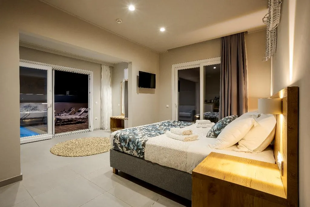 SUITE SUPERIOR WITH TERRACE Room, Sarpidon Suites, Crete