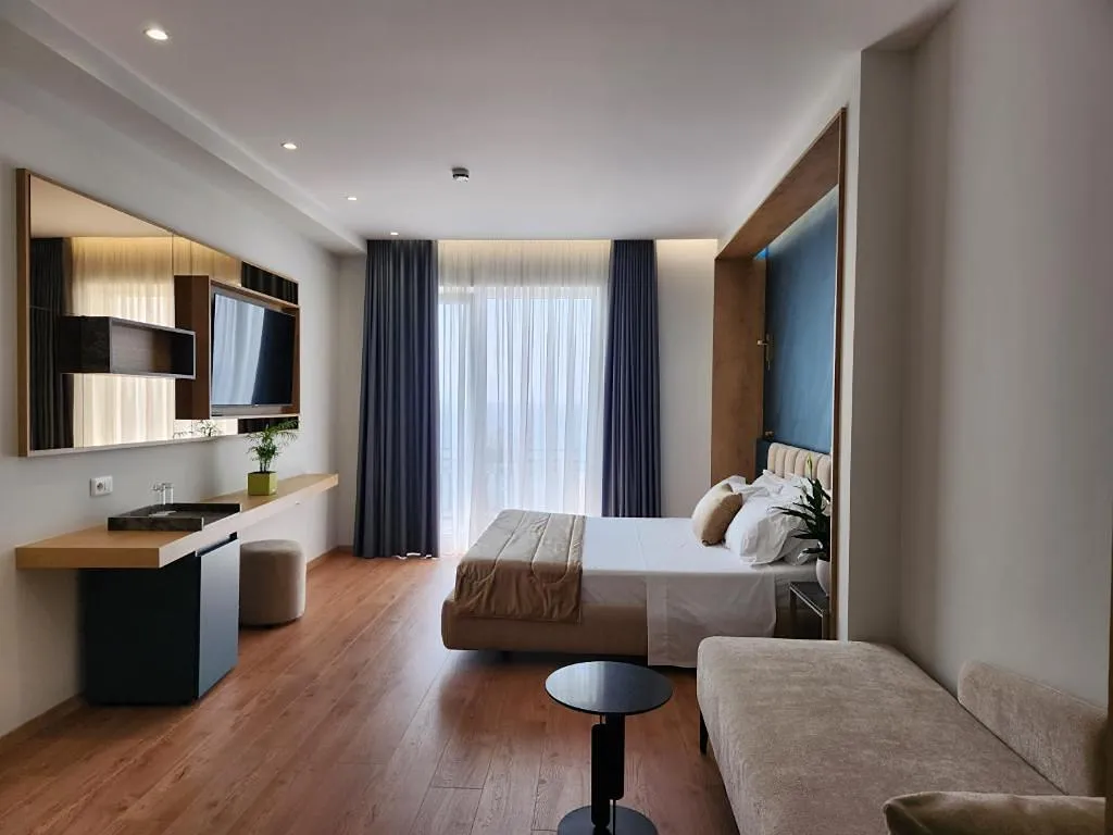 TRIPLE SUPERIOR WITH BALCONY Room, Hotel Gold, Kavaje