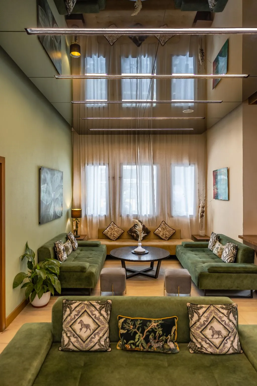 Lobby, Kenzi Basma, Casablanca