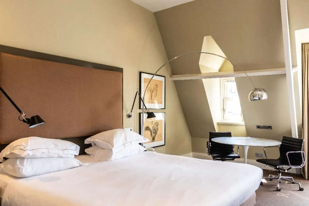 JUNIOR SUITE STANDARD Room, Hotel Roemer, Amsterdam