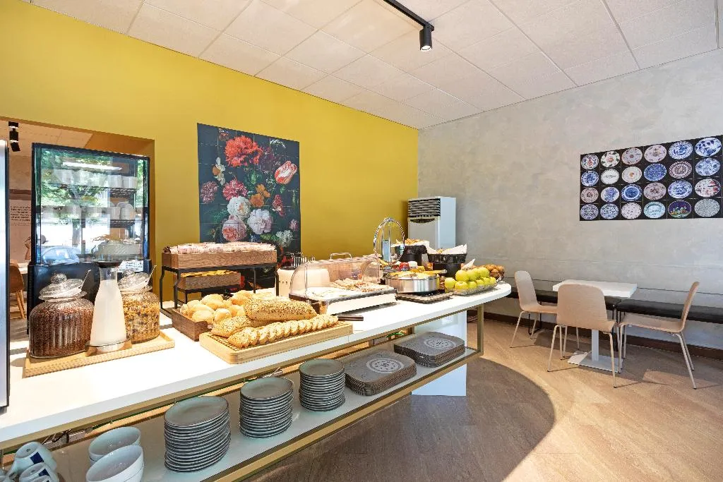 Restaurant, B&B Hotel Como City Center, Milan