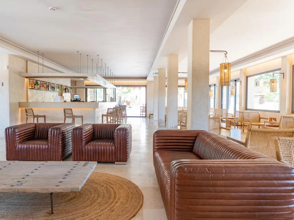 Bar, Canyamel Sun Suites, Majorca