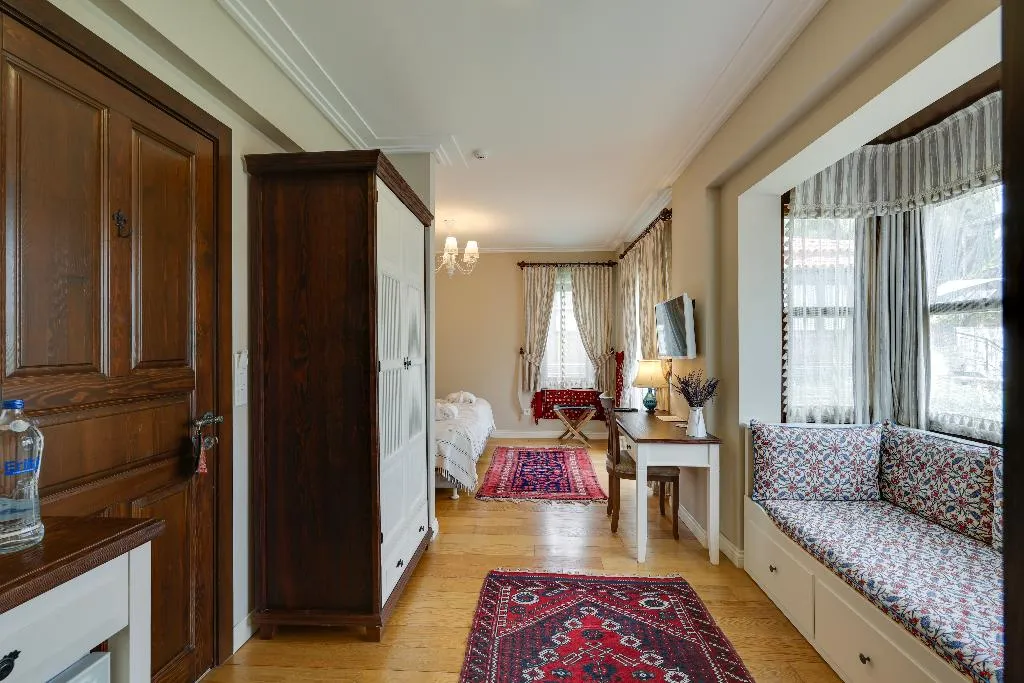 Double or Twin SUPERIOR WITH BALCONY Room, Akanthus Hotel Ephesus, Izmir