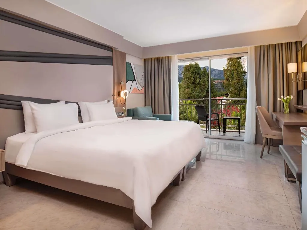 DOUBLE SINGLE USE DELUXE LAND VIEW Room, Rixos Premium Tekirova L.O.L ThemePark Free Access, Antalya