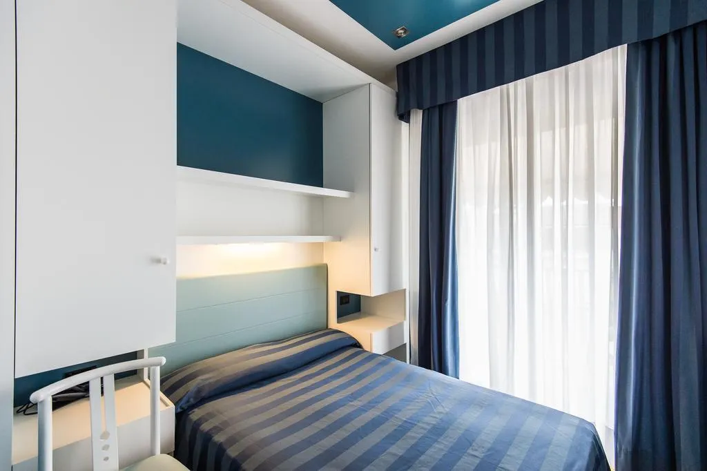 SINGLE STANDARD Room, Christian, Venice