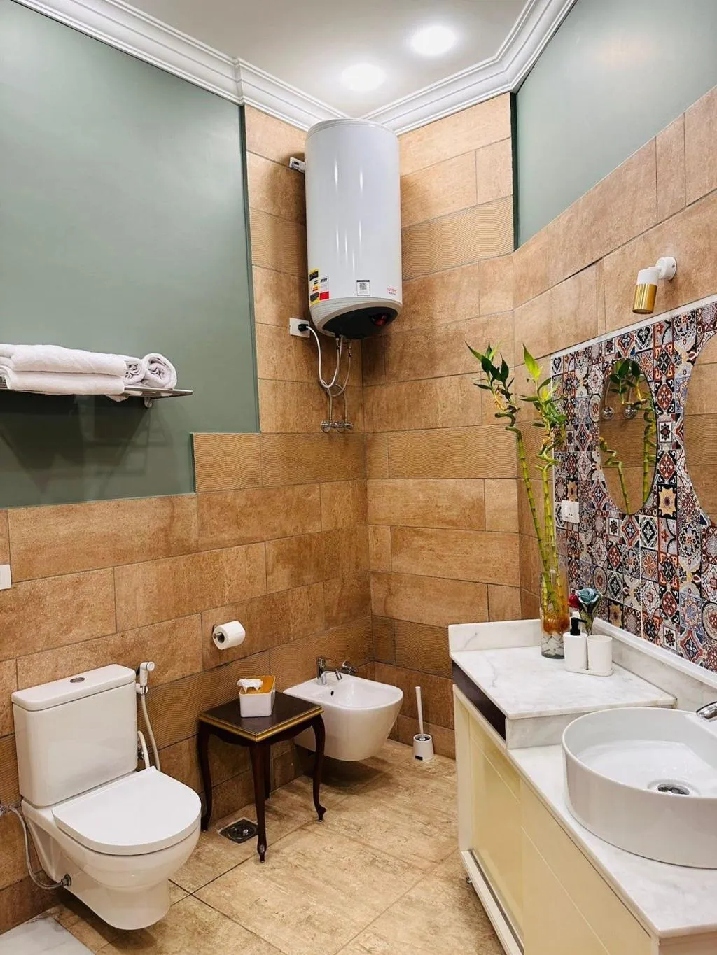 Room, Ga Plus, Cairo