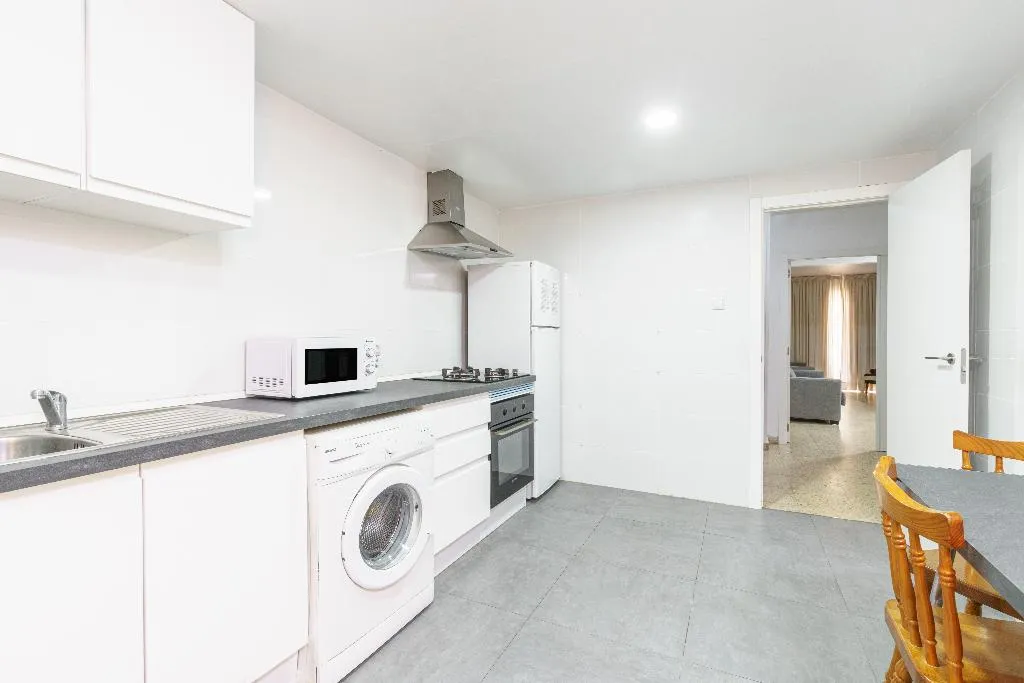APARTMENT THREE BEDROOMS TWO BATHROOMS Room, Apartamentos Maja Beach, Costa Blanca