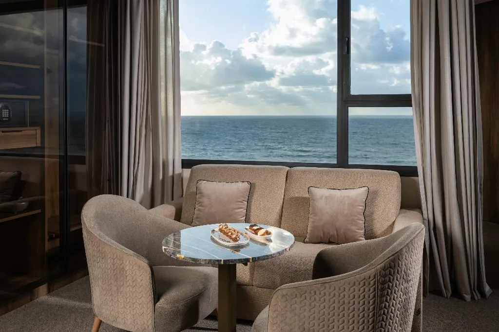 JUNIOR SUITE ONE BED Room, Idou Malabata Beach & Spa, Tangier
