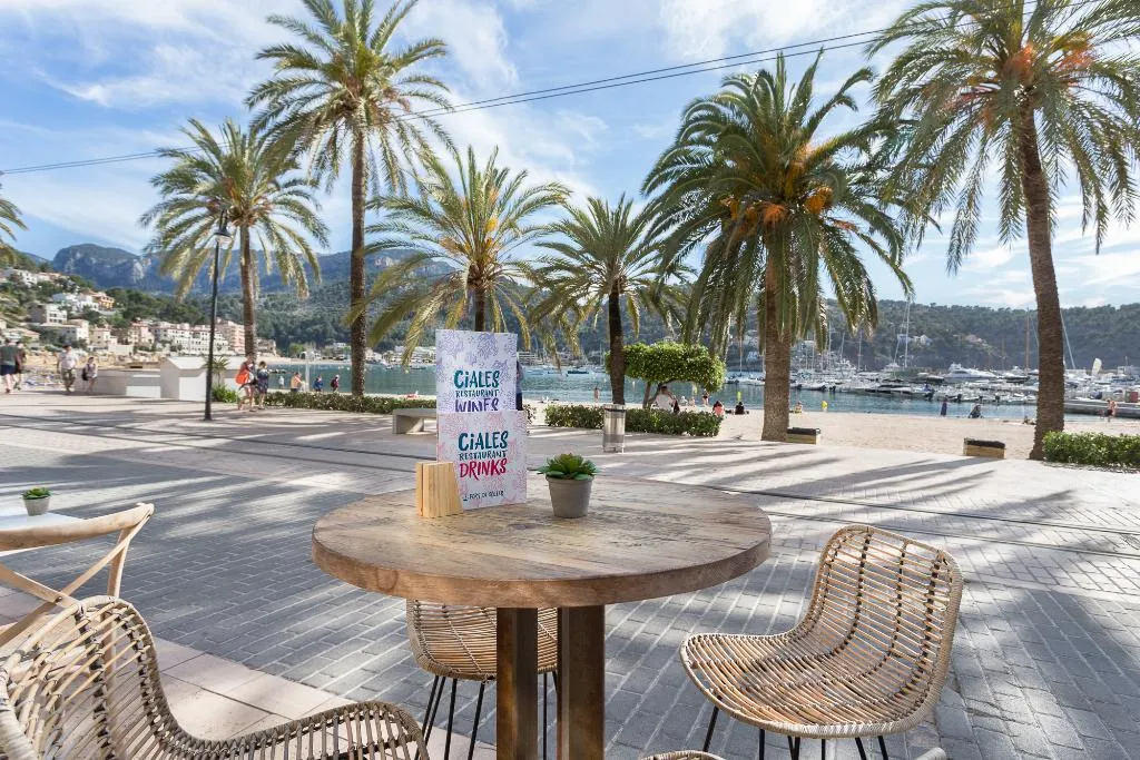Terrace, FERGUS Style Soller Beach, Majorca