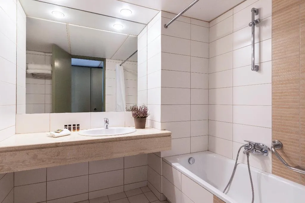 Double or Twin CLASSIC Room, Amalia Delphi, Athens