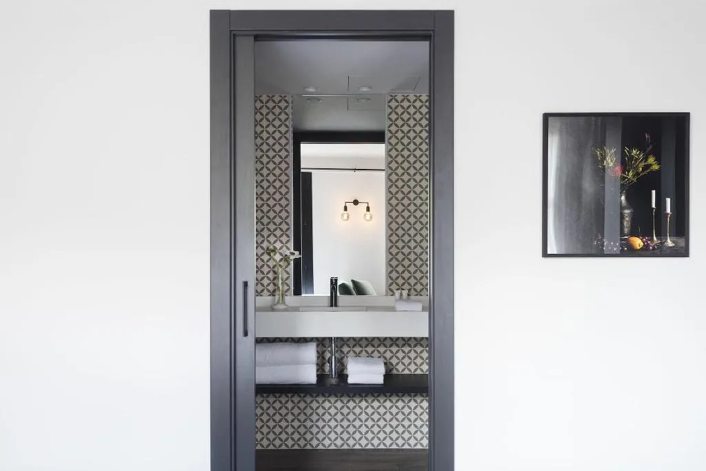 JUNIOR SUITE QUEEN SIZE BED Room, Boutique Hotel Casa Volver, Barcelona