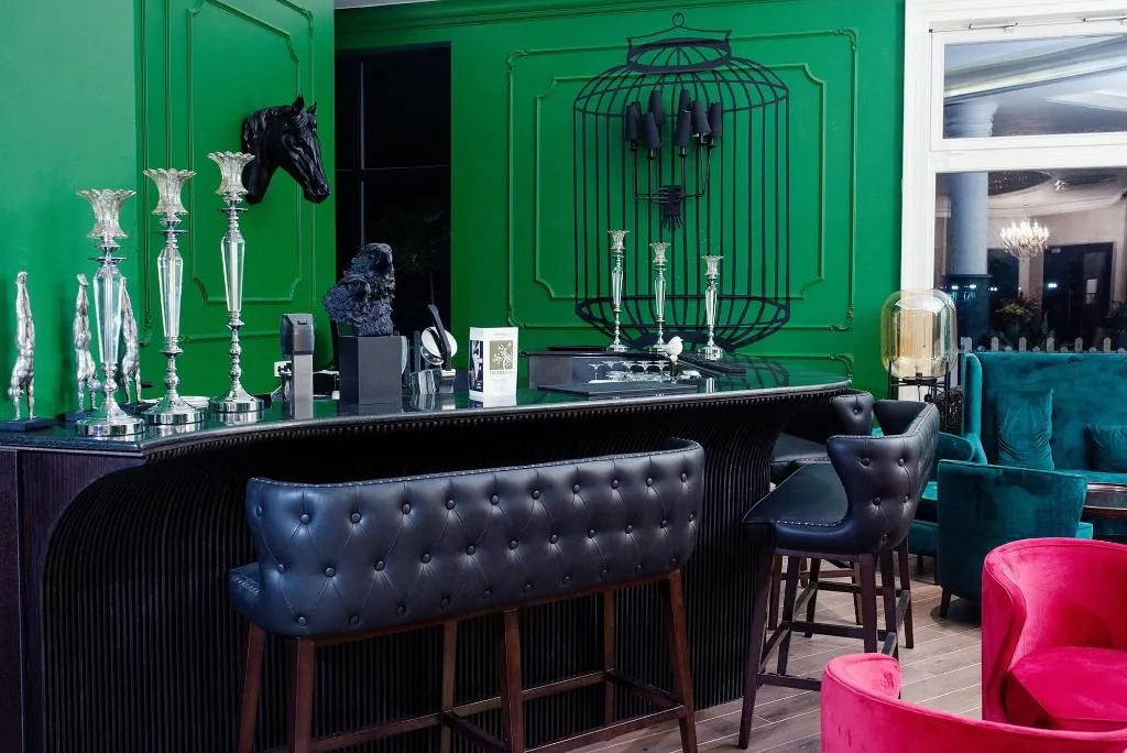 Bar, Therma Palace, Varna