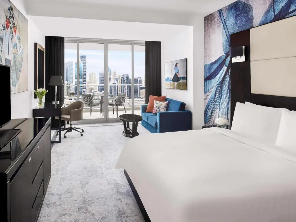 JUNIOR SUITE STANDARD Room, Movenpick Hotel Jumeirah Lakes Towers, Dubai