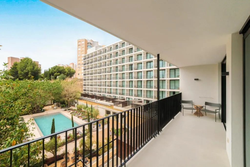 Room DELUXE WITH TERRACE Room, Mercure Benidorm, Costa Blanca