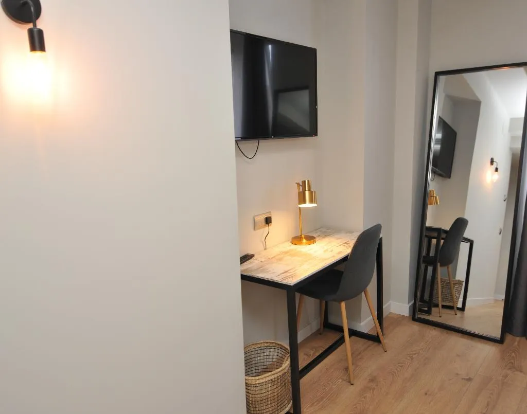 DOUBLE STANDARD Room, Cims de Camprodon, Barcelona