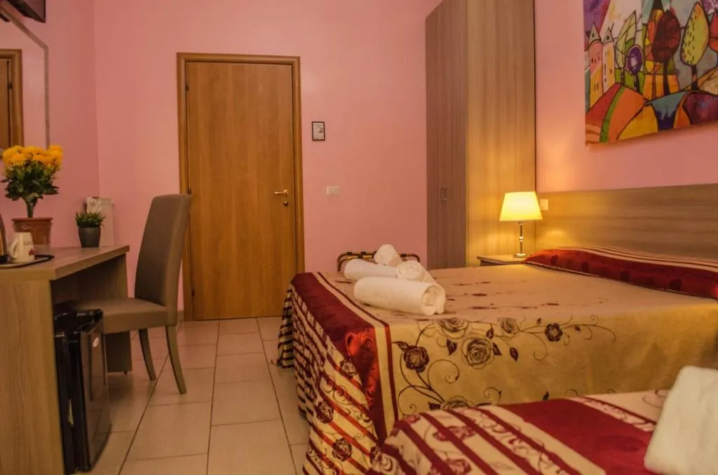 Room, Guest House Castle, Naples